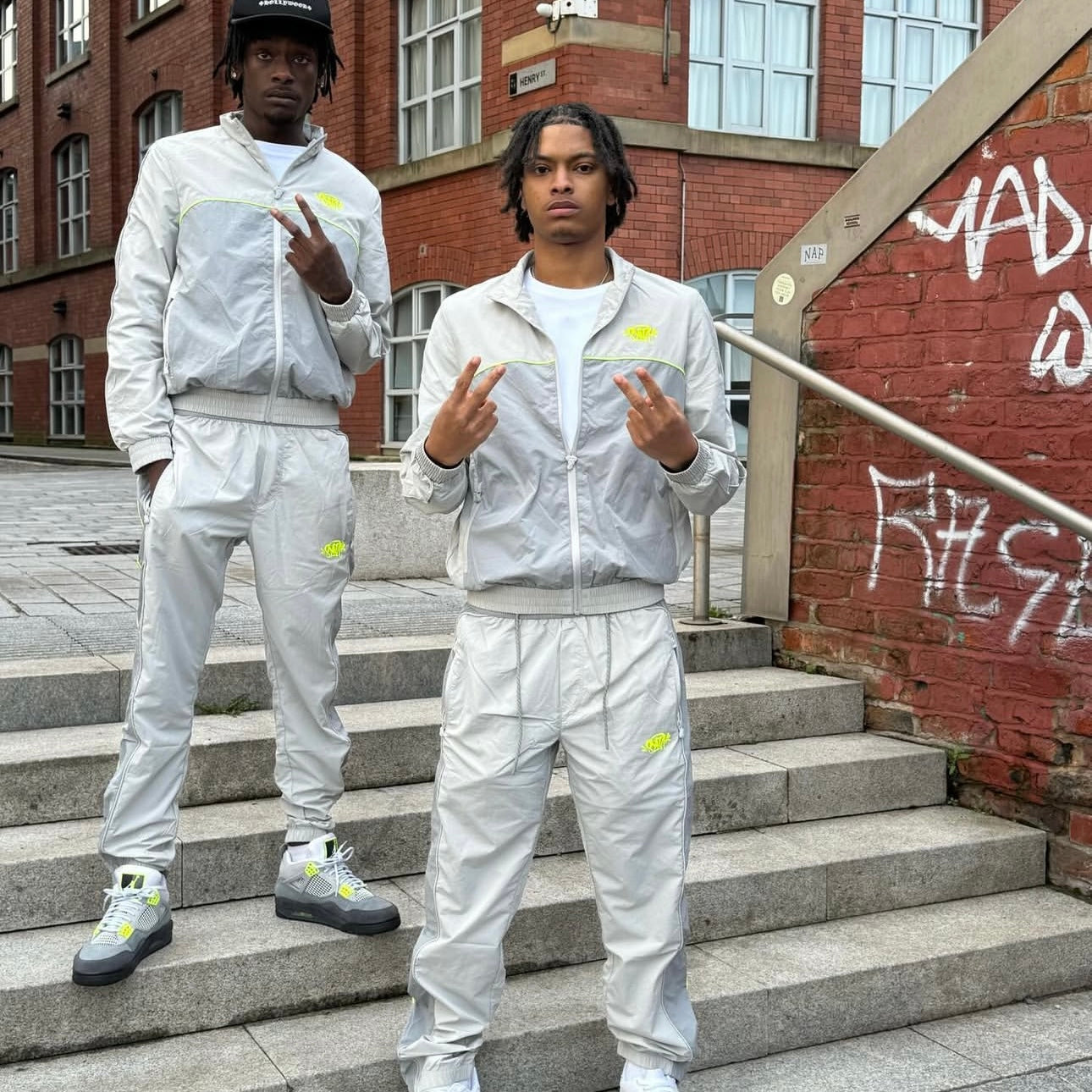 Syna World Shell Suit Jogging - (GREY/NEON) EXCLUSIVITY 21DRIPZZ