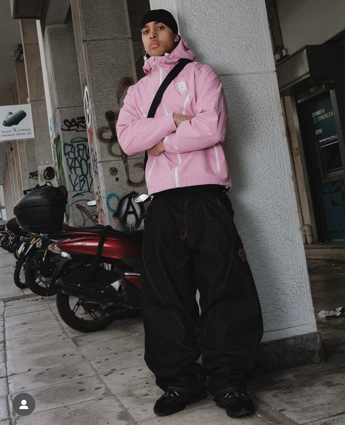 Mertra Denim Jeans - (BLACK)