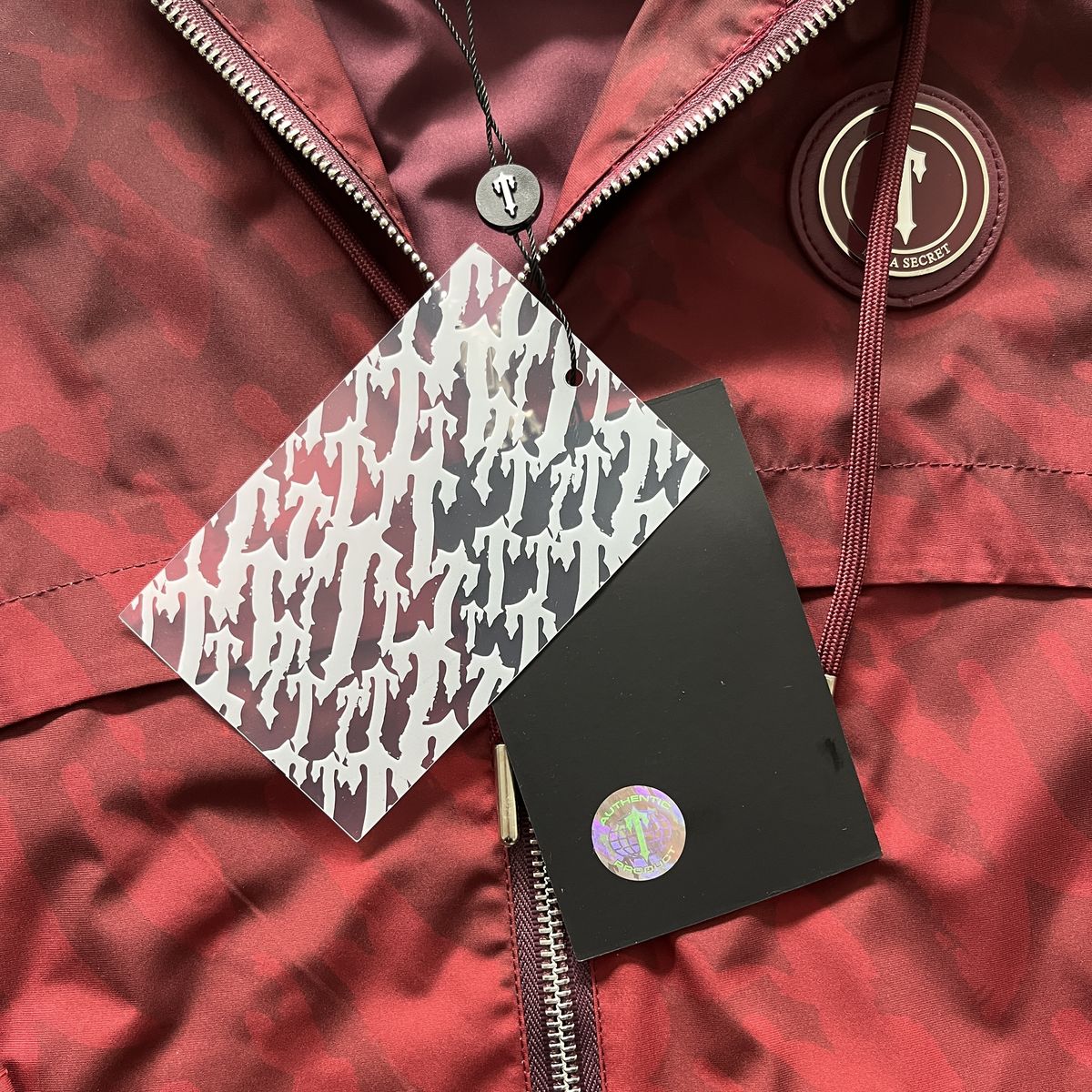 Trapstar Irongate T Gradient Windbreaker - (RED)