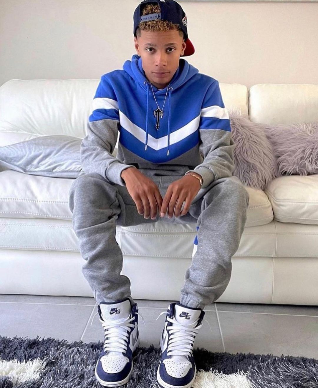 Trapstar V Stripe Tracksuit - (BLACK/BLUE/GREY)