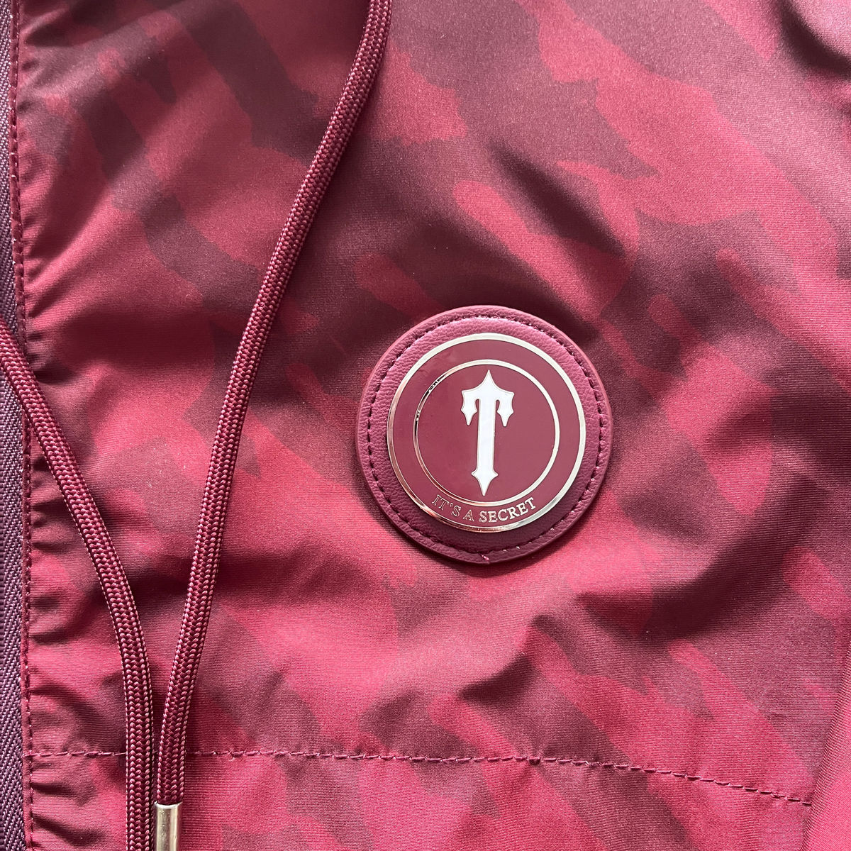 Trapstar Irongate T Gradient Windbreaker - (RED)