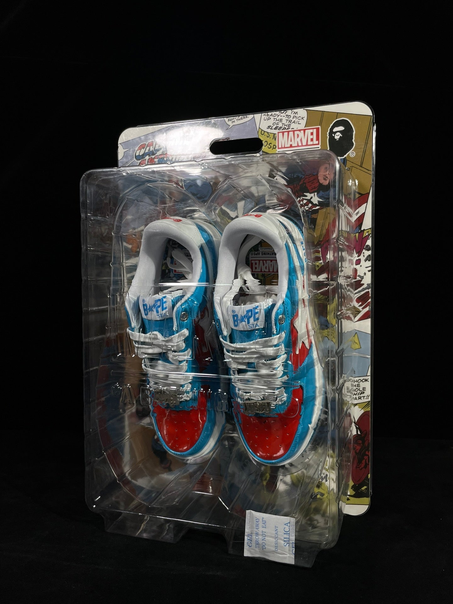 A Bathing Ape Bapesta Marvel Edition - (CAPTAIN AMERICA)