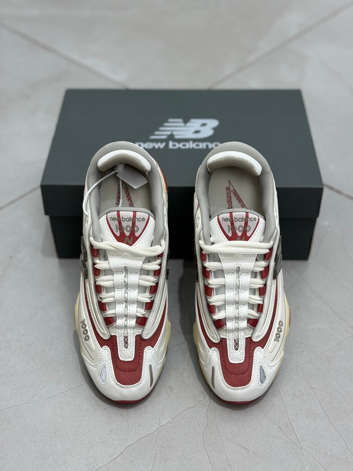 New Balance 1000 - (SEA SALT ASTRO DUST)