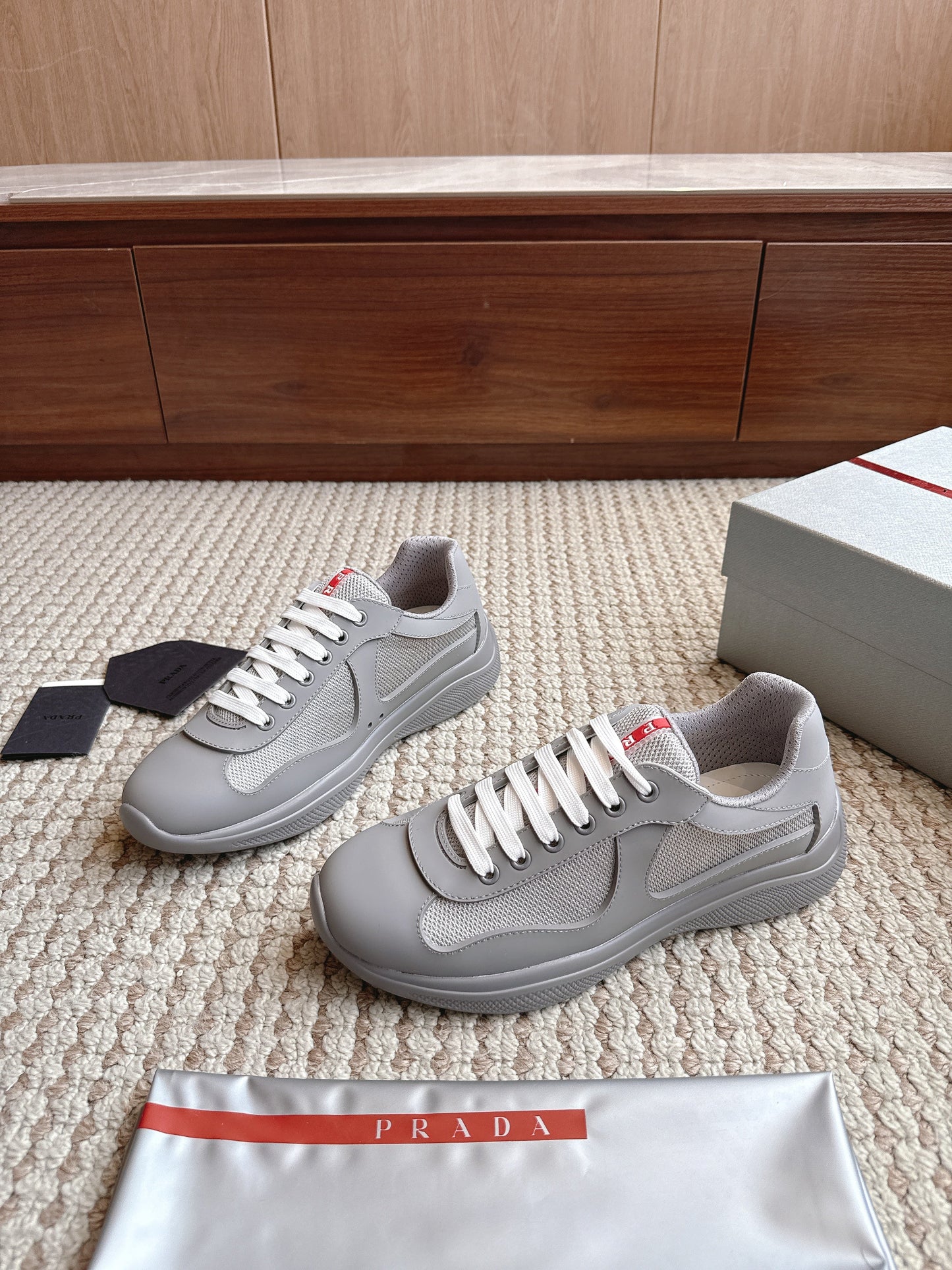 Prada America's Cup - (GREY)