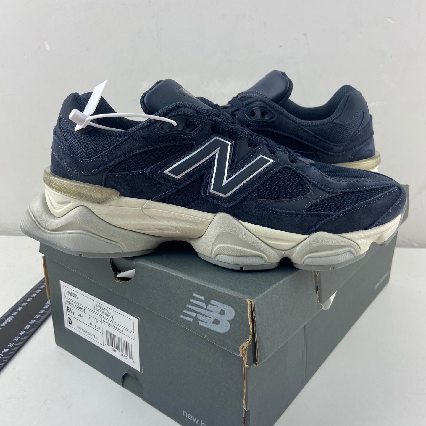 New Balance 9060 - (ECLIPSE NAVY)