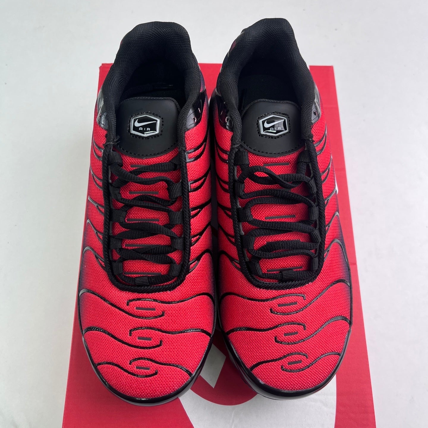 Nike Air Max Plus TN Gradient Black Red
