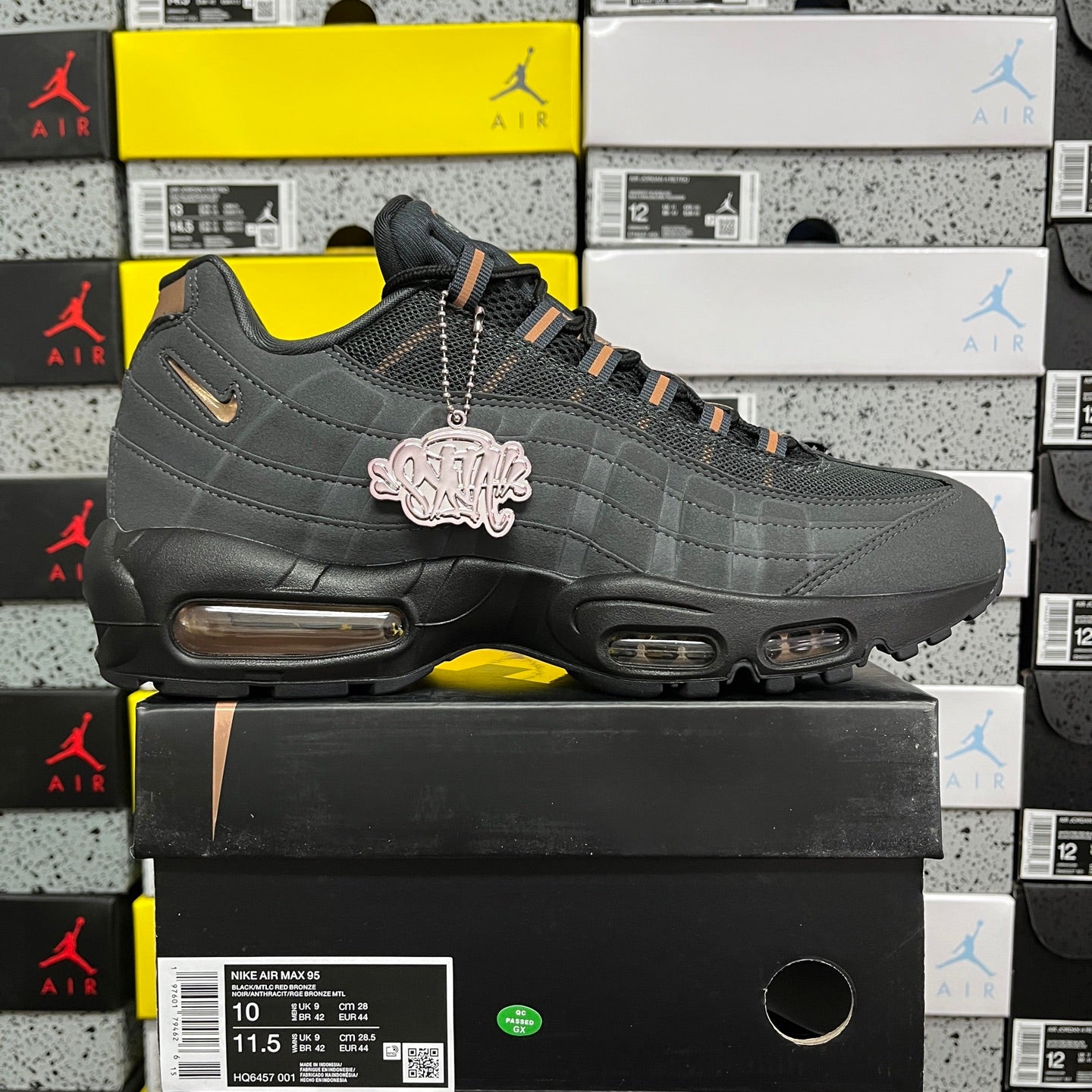 Nike x Syna World Air Max 95 Live Yours