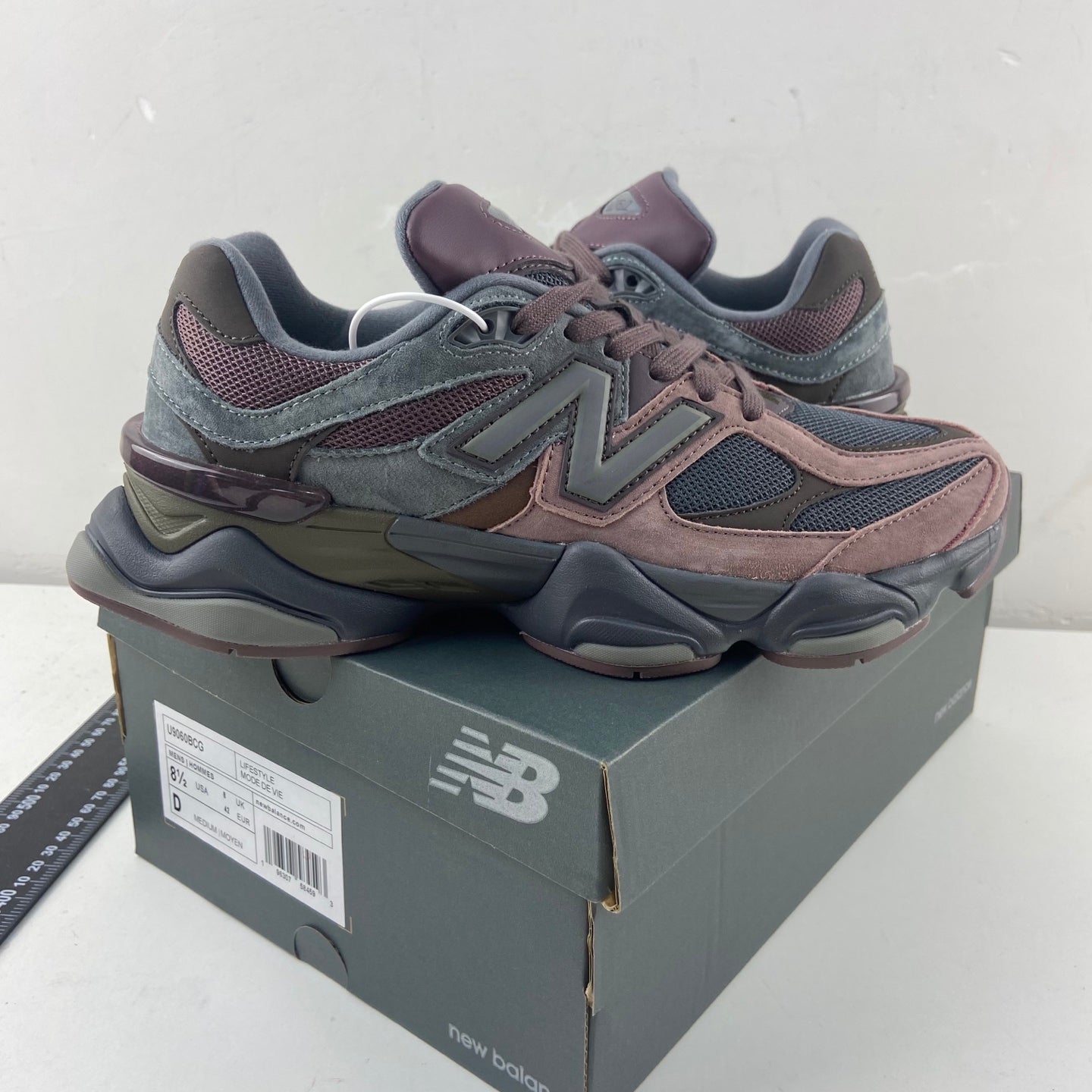 New Balance 9060 - (TRUFFLE)
