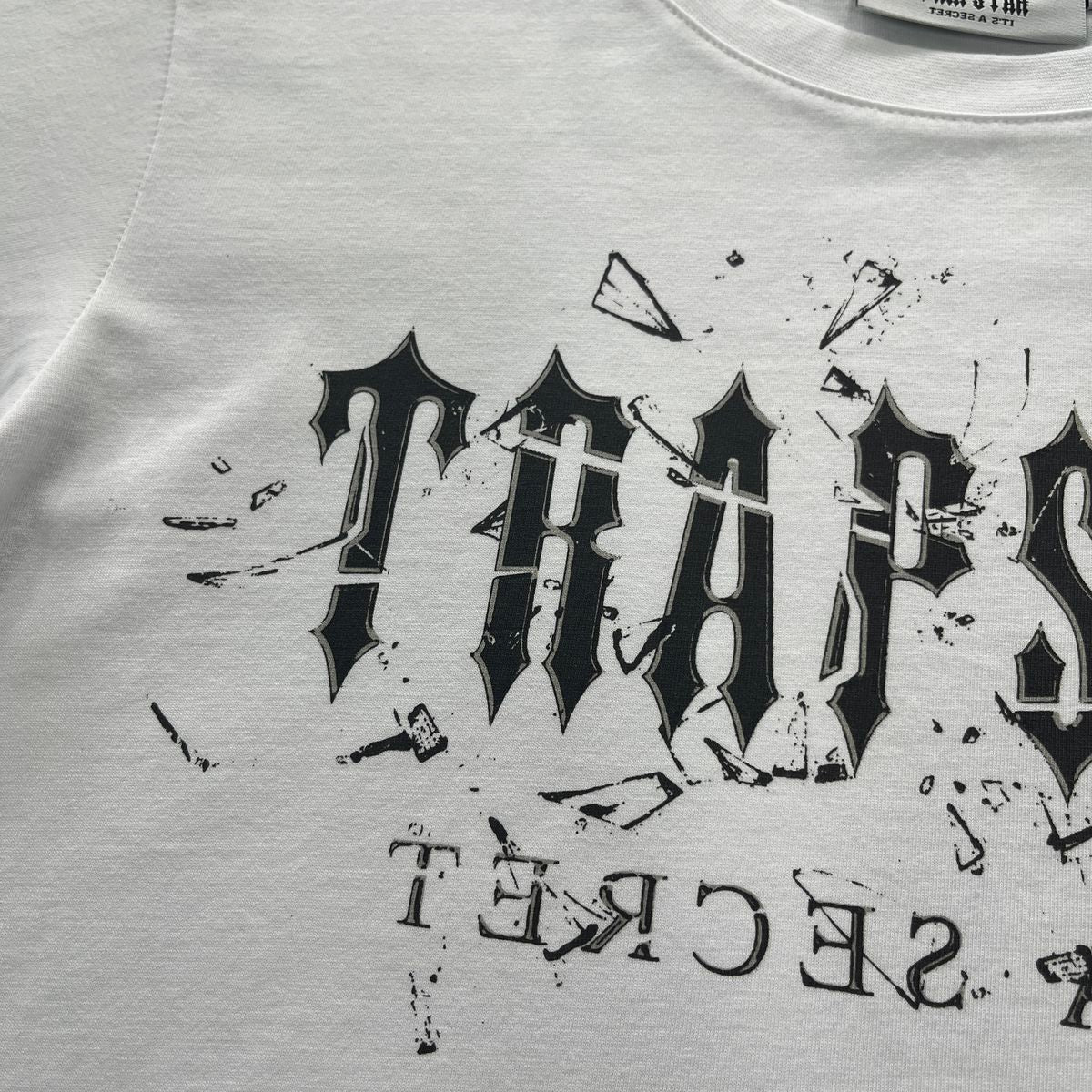 Trapstar Decoded Shattered Glass Tee - (WHITE)