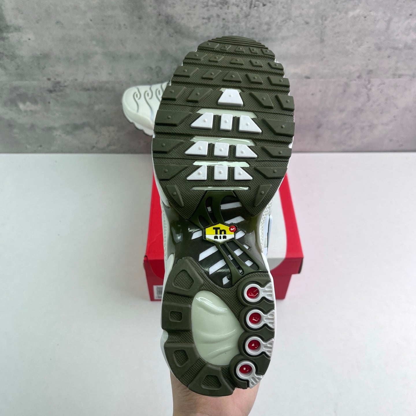 Nike Air Max Plus TN Phantom Cargo Khaki