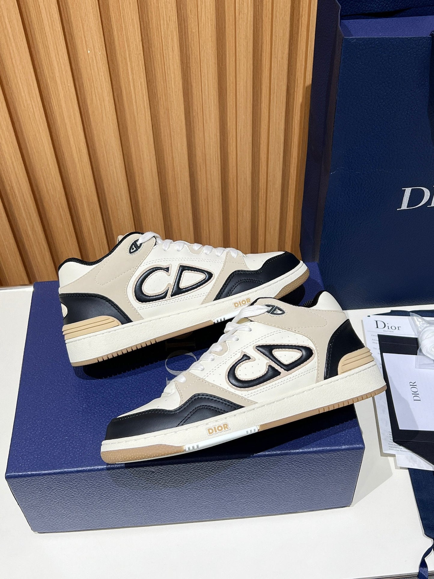 Dior B57 Mid Black/Brown/Cream
