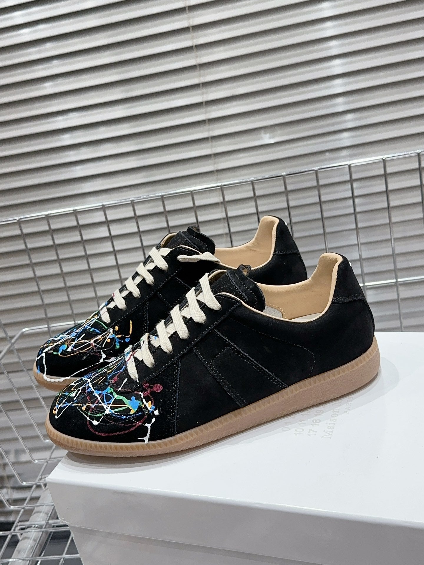 Maison Margiela Sneakers Replica Black Paint