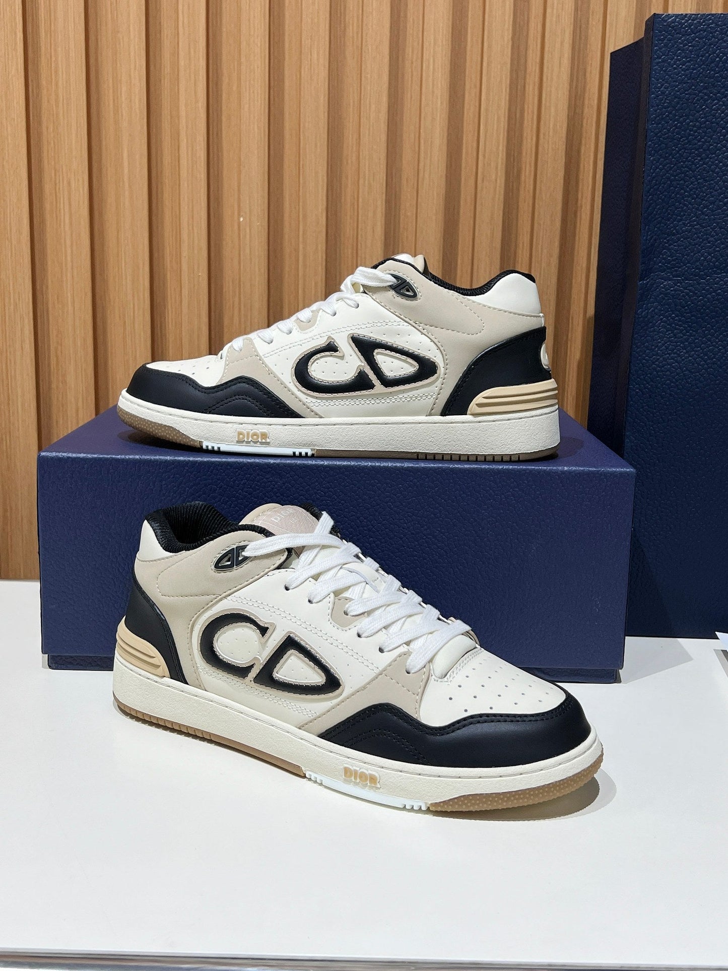 Dior B57 Mid Black/Brown/Cream