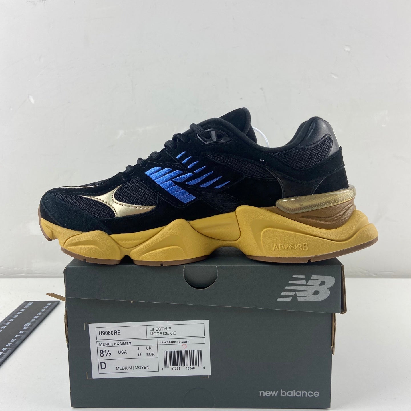 New Balance 9060 - (BLACK ROYAL GUM)